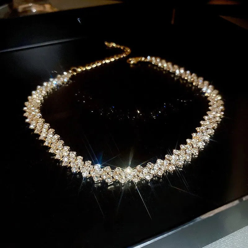 Luxuriöse glänzende voller Strass-Halskette für Frauen, personalisierte geometrische Kristall-Halsketten, Hochzeitsschmuck, Party-Geschenke