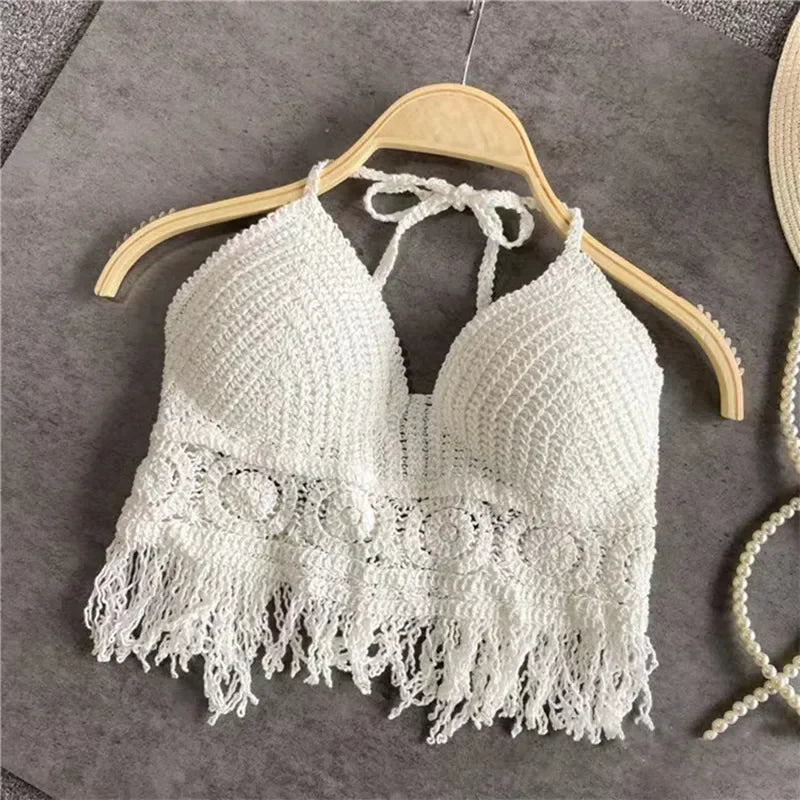 2024 sommer Sexy Strand Kurze Crop Top für Frauen Leichte Aushöhlen Häkeln Quasten Saum Halter Bhs Bustier mit Brust Pads