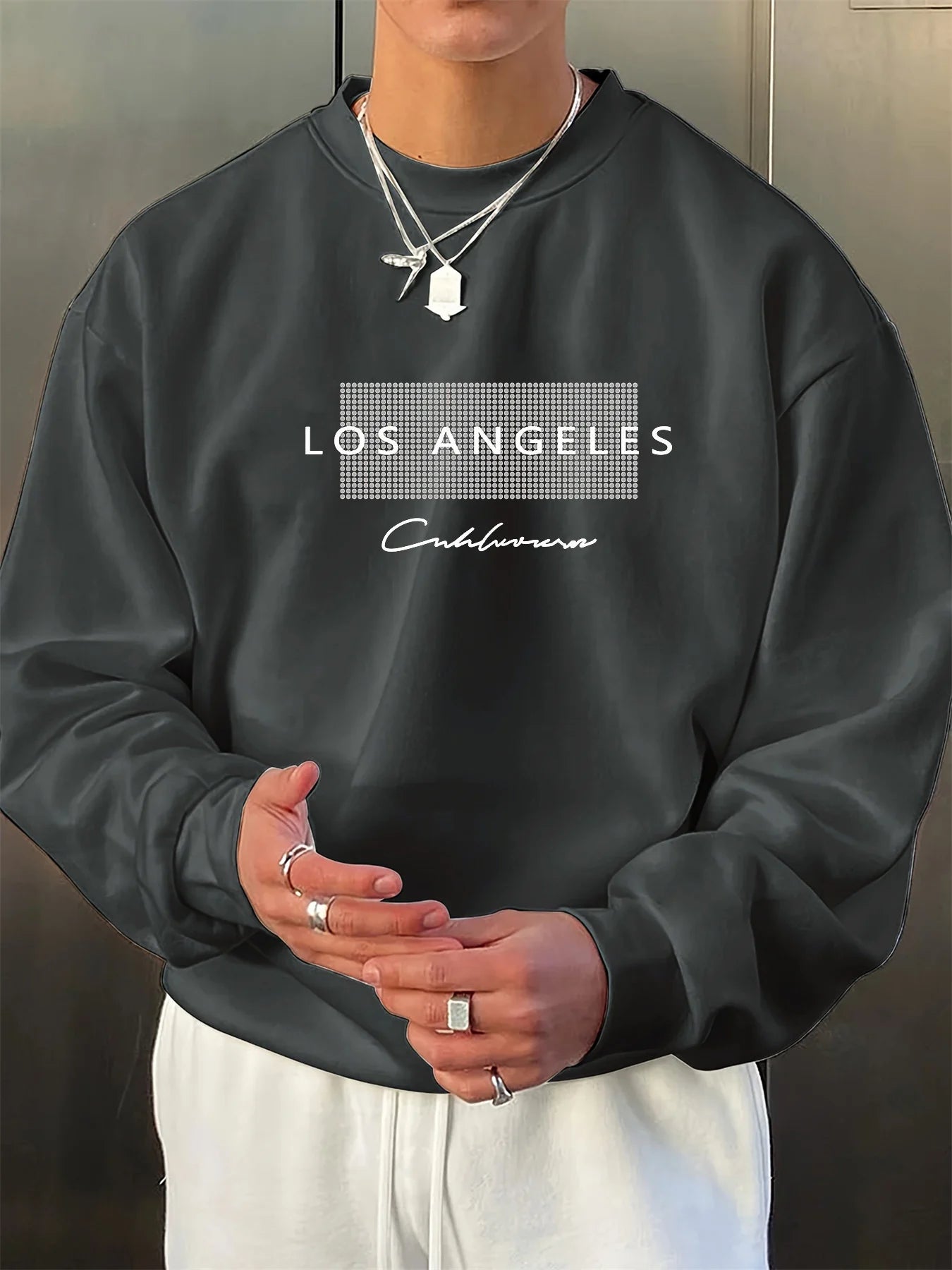 Men's autumn and winter fashionable casual loose Los Angeles letter graphic fleece long sleeved round neck sweatshirt