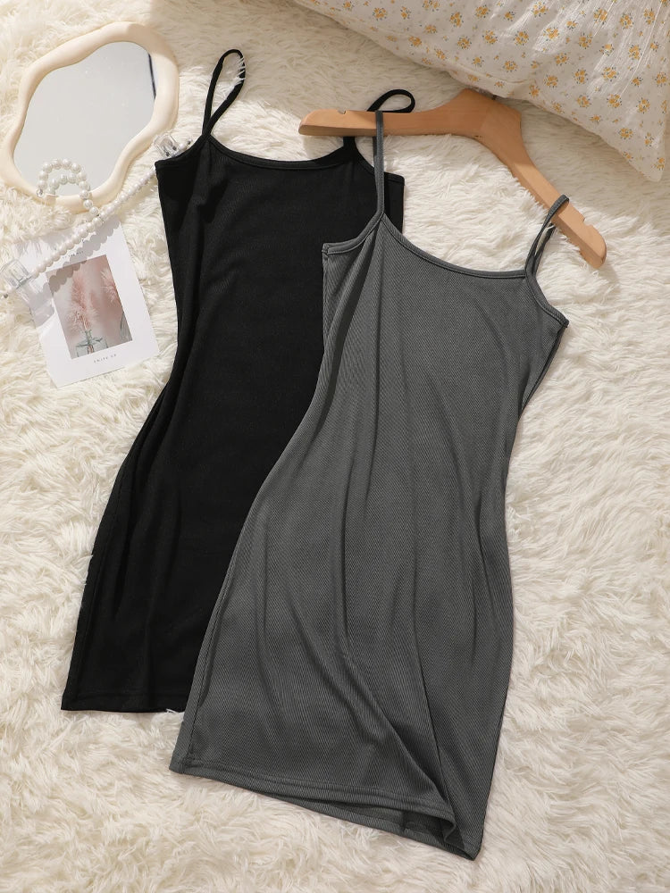Sommerliches nahtloses Trägerkleid, ärmelloses Satin-Nachthemd, dehnbare Damen-Schlafkleidung mit Spaghettiträgern, lockere Freizeitkleidung für zu Hause
