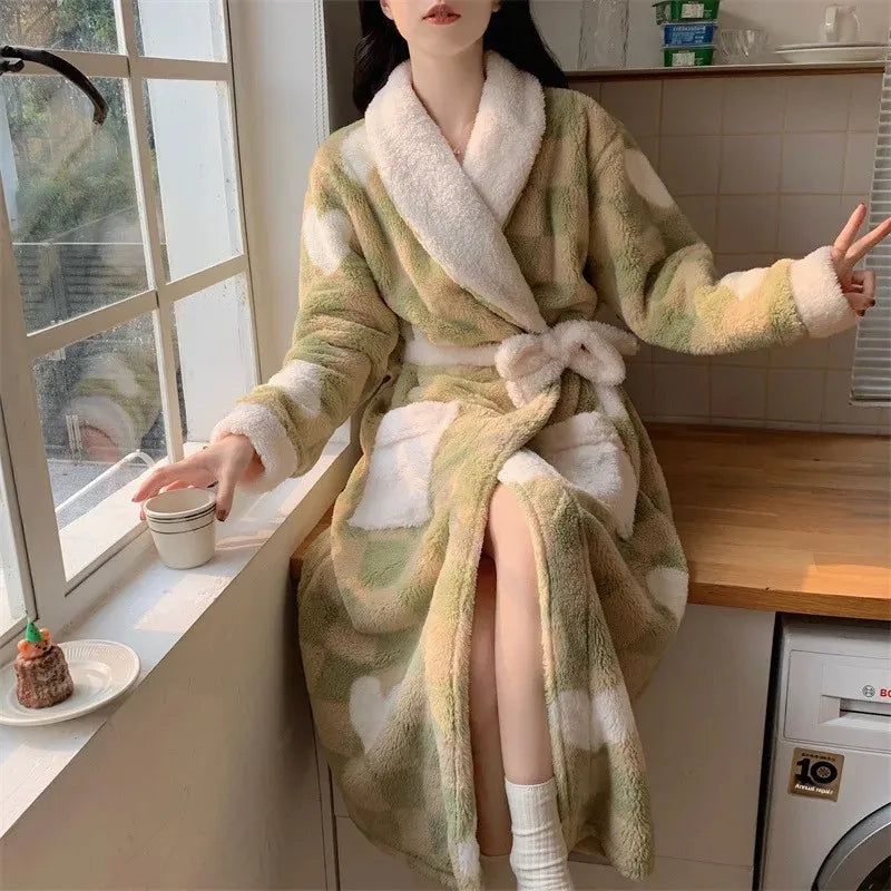Verdickte Korallen Fleece Robe frauen V-ausschnitt Gürtel Langarm Mid-länge Süße Stil Warme Hause Kleidung Winter Saison