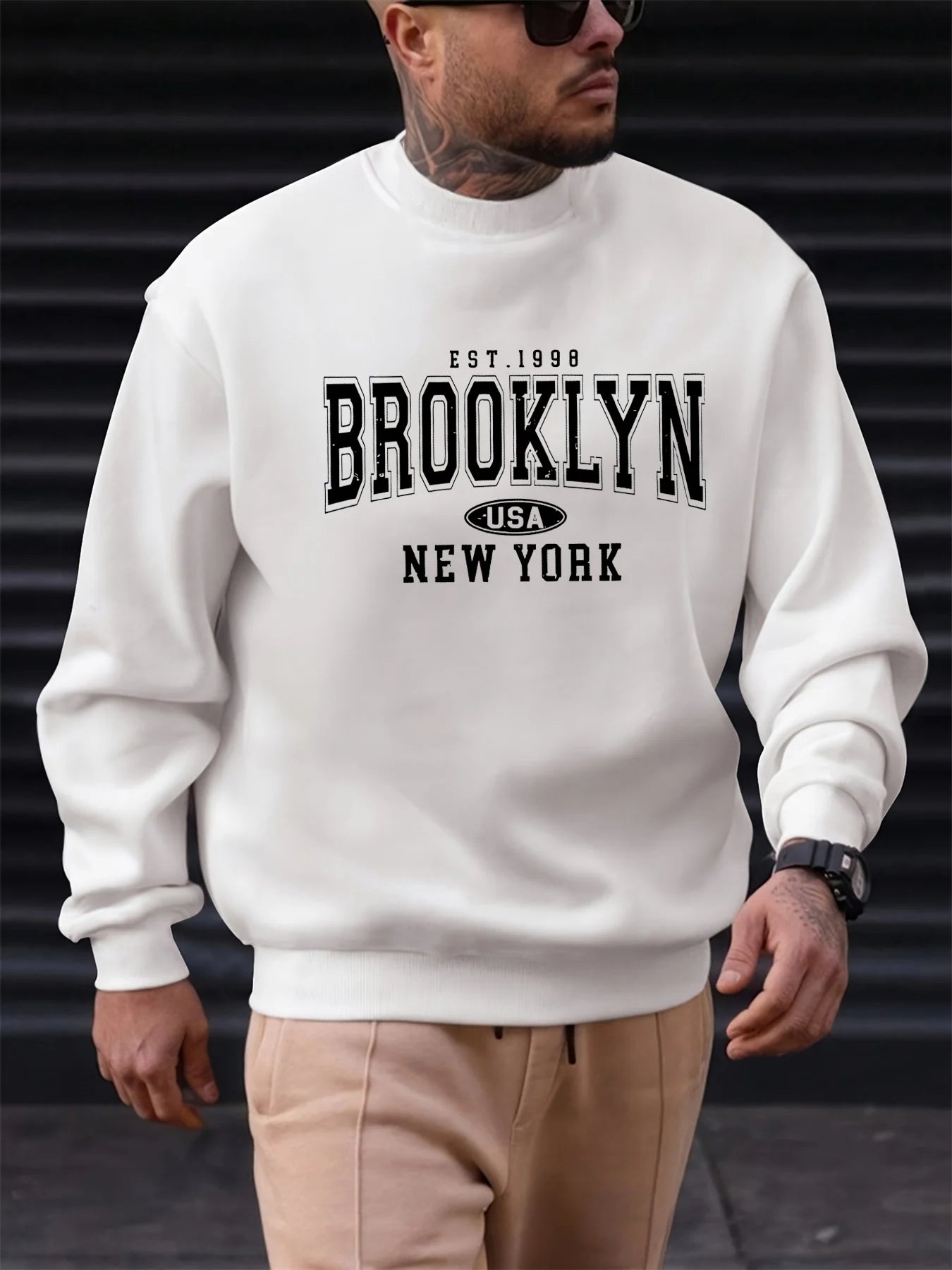 Men's autumn and winter fashionable casual loose Brooklyn letter pattern printed long sleeved round neck sweatshirt