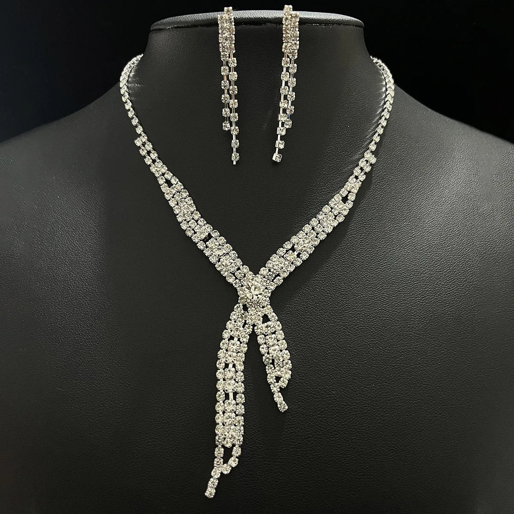 Ladies' French style sparkling rhinestone jewelry set suitable for weddings, gatherings, and holiday gifts