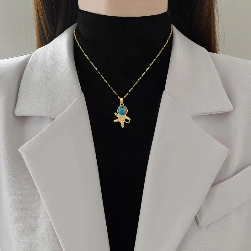 Licht Luxus Titan Stahl Stern Serie Halskette für Frauen Gold Farbe Planet Mond Astronaut Anhänger Halsketten Schmuck Geschenke