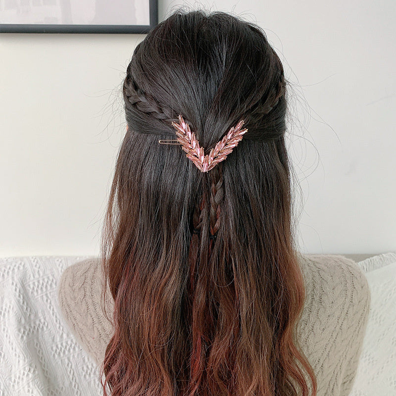Luxus Glänzende Kristall Haar Clip Für Frauen Koreanische V Form Schnalle Haarnadeln Mädchen Haar Zubehör Headwear Mode Ornamente Geschenk
