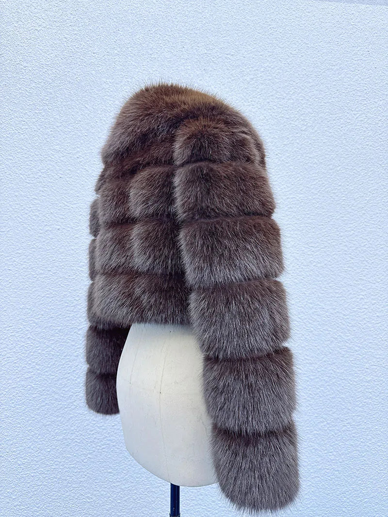 Artikelnummer 0115X Iconic Street Fashion Week Luxuriöser, abgeschnittener Kunstpelzmantel für Damen, Winter, heiße, coole, flauschige Fell-Kurzjacke für Mädchen