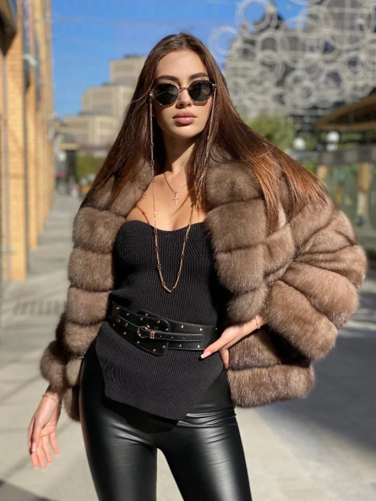 Brauner mittellanger Pelzmantel für Damen, Revers, versteckter Knopf, lockere, elegante Oberbekleidung, 2025, modischer Bürodame, Pendelmantel, Neu
