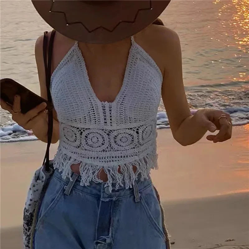 2024 sommer Sexy Strand Kurze Crop Top für Frauen Leichte Aushöhlen Häkeln Quasten Saum Halter Bhs Bustier mit Brust Pads