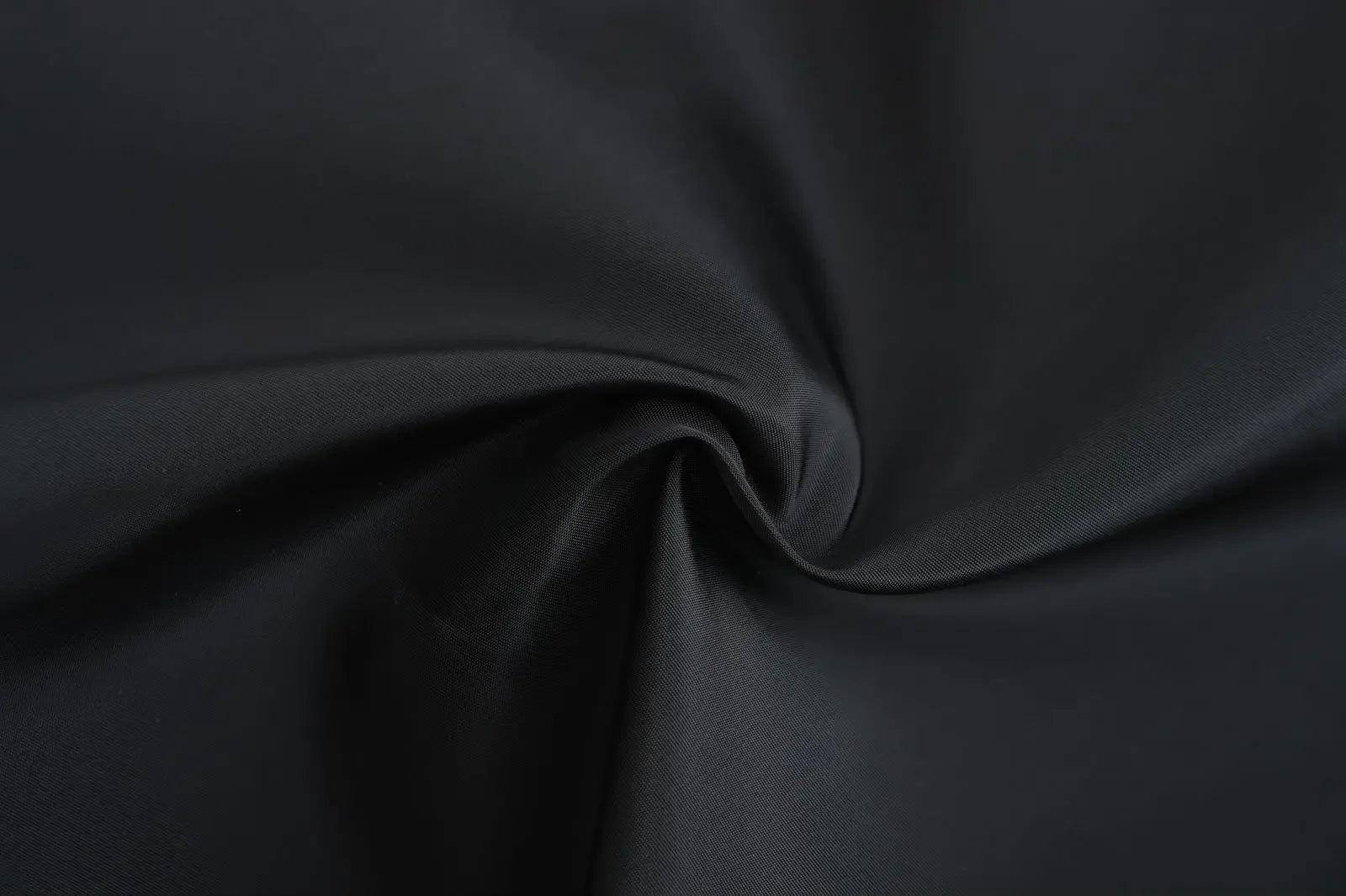 Lässige bedruckte Kapuzenjacke für Frühling und Herbst, modische neue wind- und wasserdichte Outdoor-Sportbekleidung für Herren