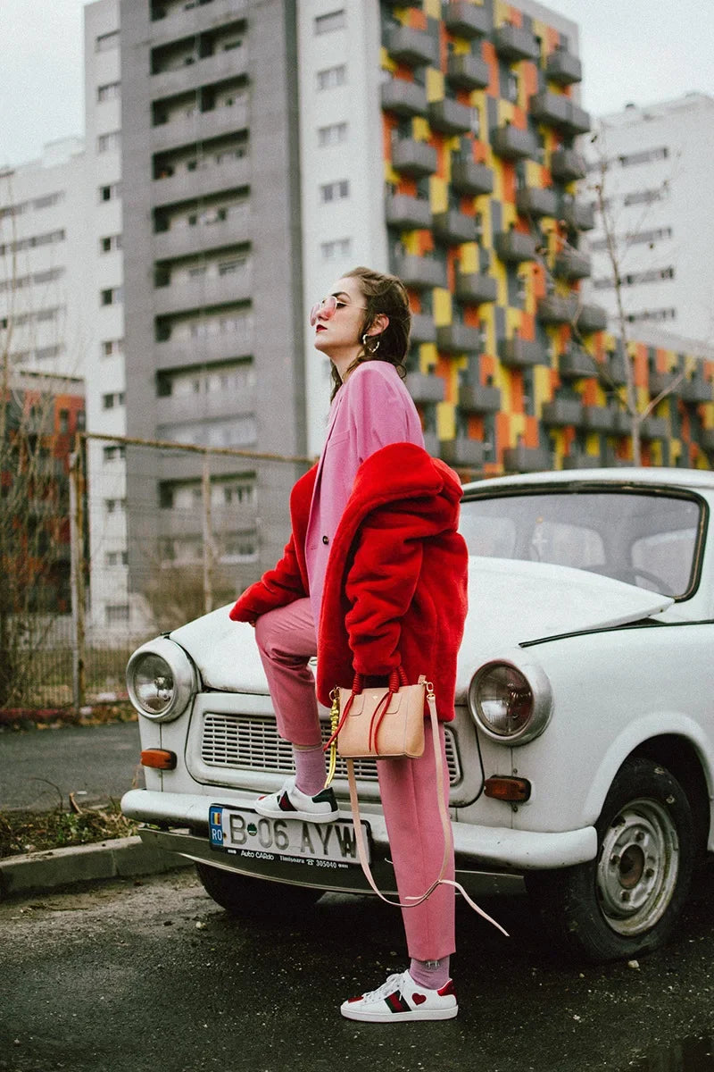 Mittellanger Kunstpelzmantel für Damen, Winter-Plüschjacke, Übergrößenmantel, flauschige Reversjacke, weibliche Oberbekleidung, flauschiges Oberteil