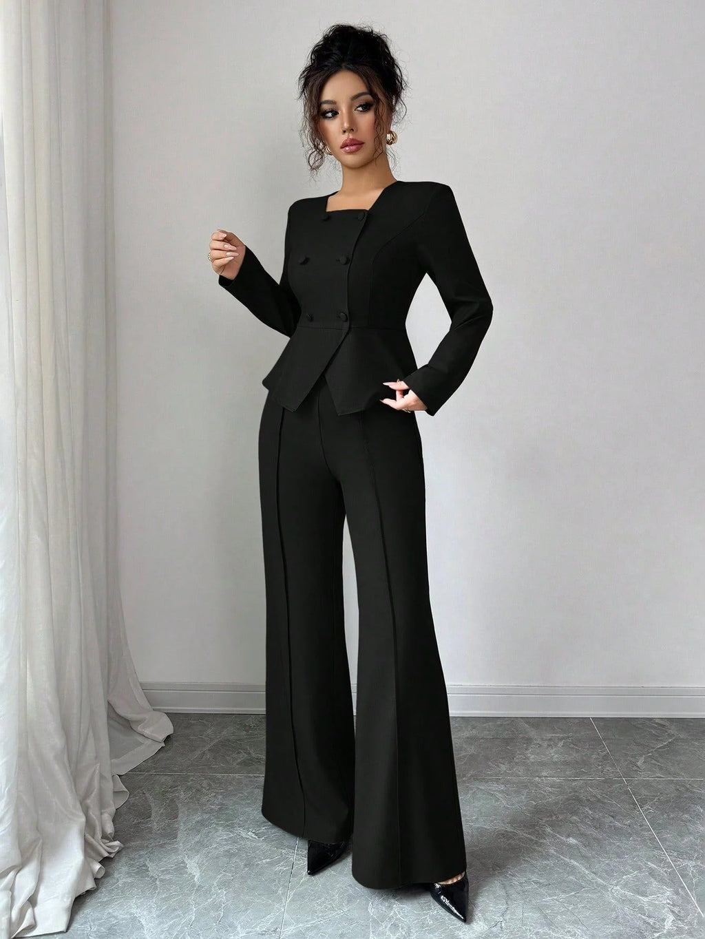 2026 Damen Business-Anzug, 2-teilig, Eleganter Zweireiher-Blazer mit eckigem Ausschnitt und Schößchen + High-Waist Schlaghose, Formelles Büro-Outfit