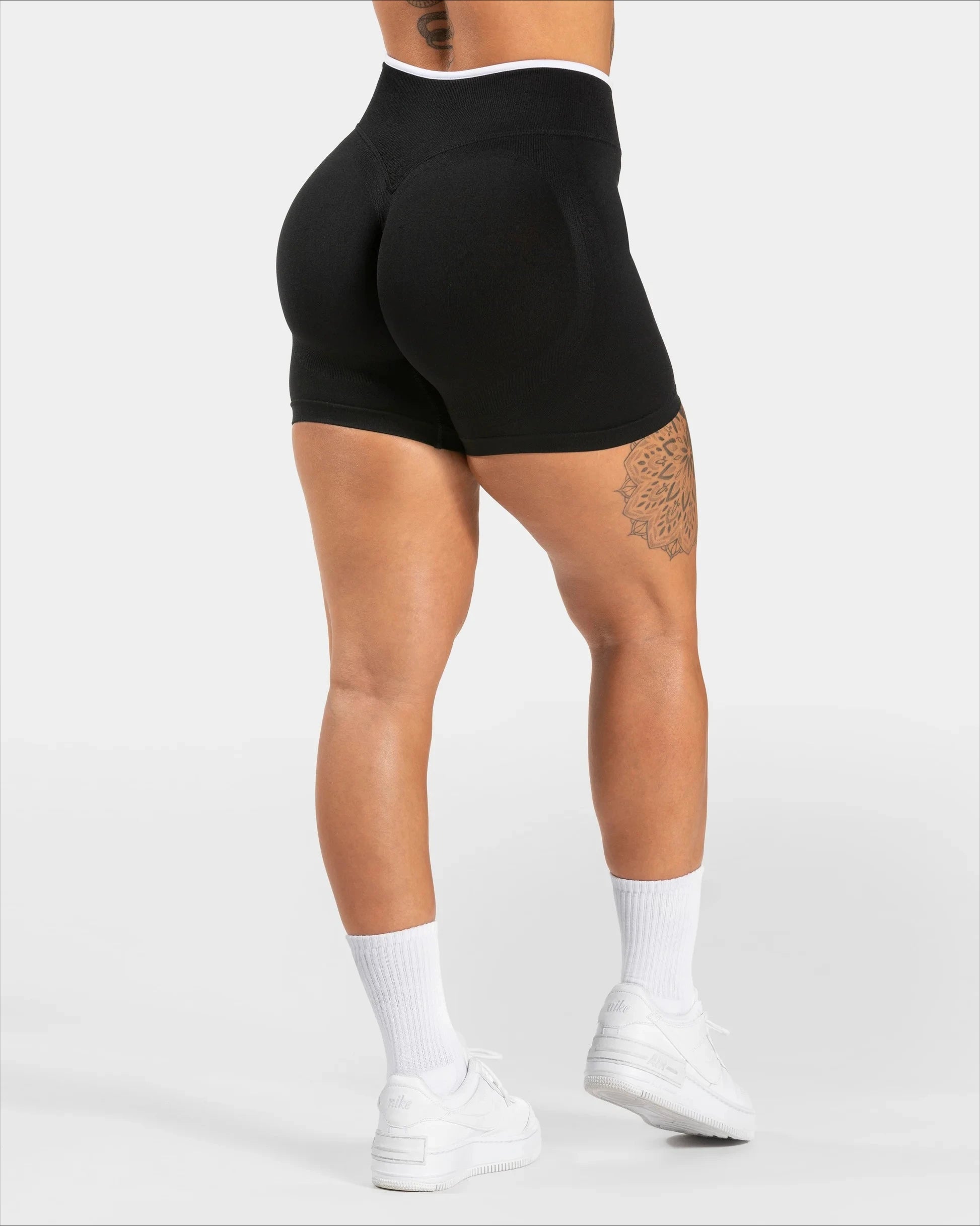 Frauen Nahtlose Gym Einfarbig Sport Shorts Weiß Taille Enge Hohe Taille Hüfte Heben Yoga Hosen Laufsport Shorts