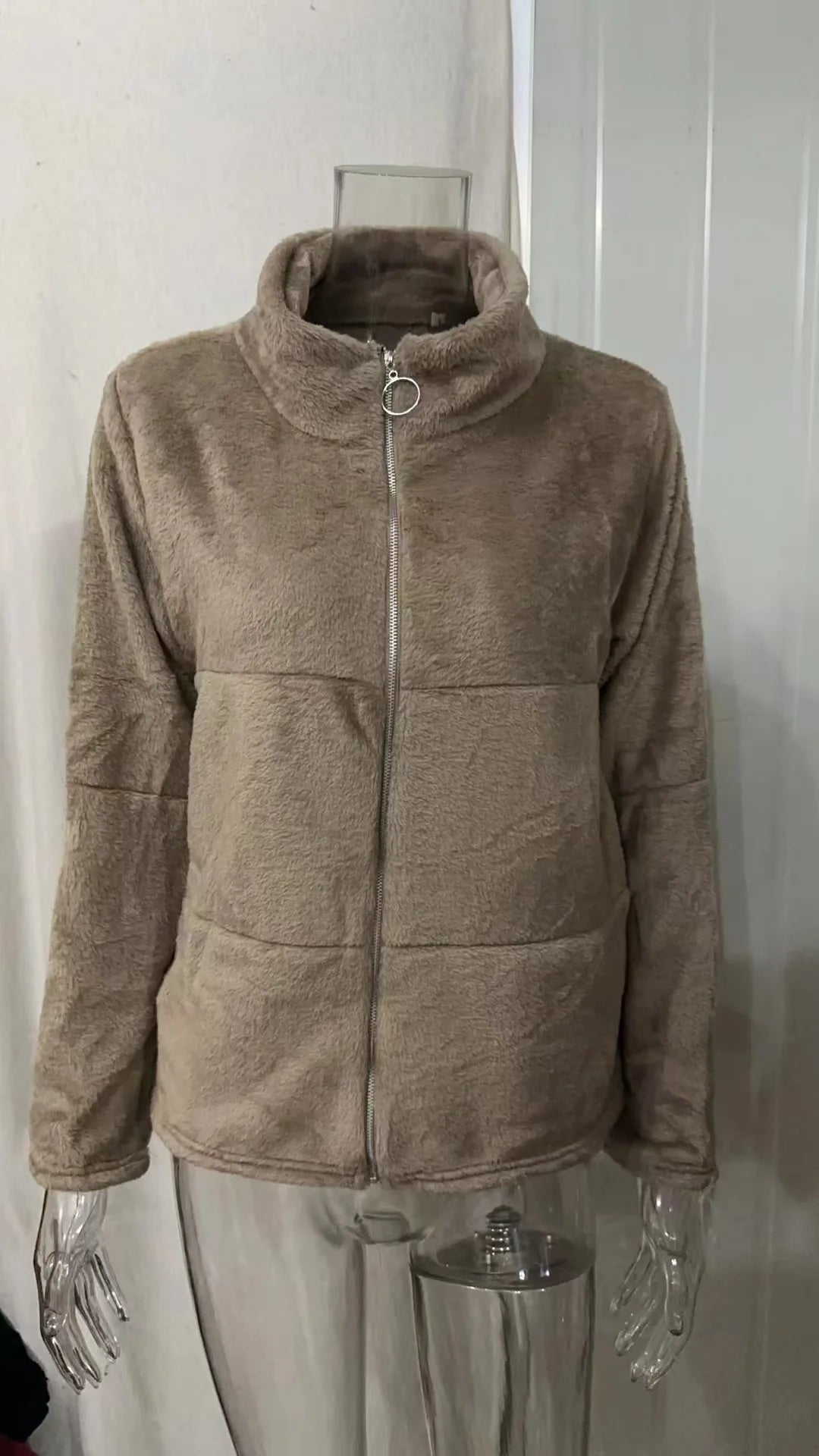 2025, Winter frauen Warme Jacke Zipper Strickjacke Faux Pelz Mode Langarm Stehen Kragen Plüsch Mantel für Weibliche