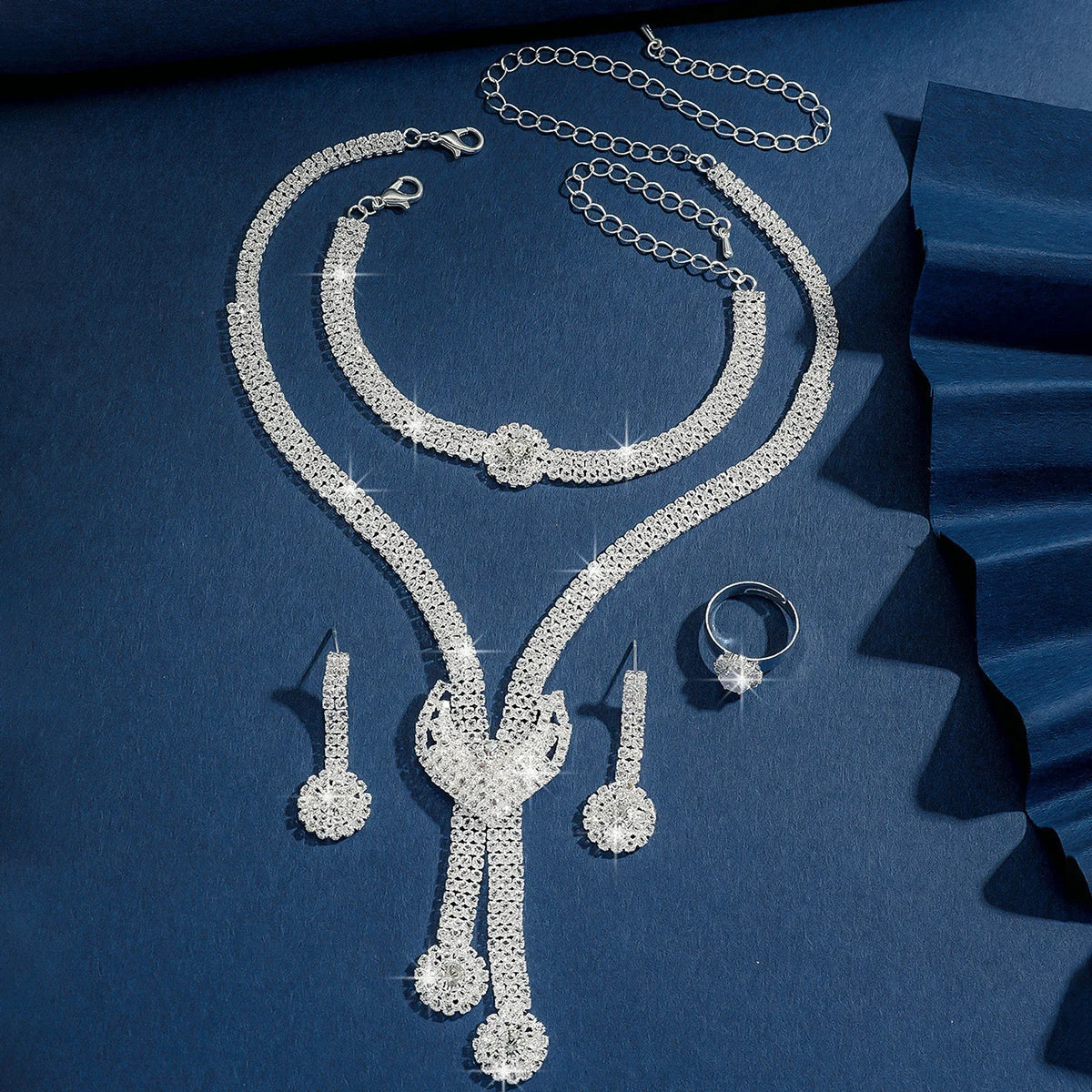 Ladies' French style sparkling rhinestone jewelry set suitable for weddings, gatherings, and holiday gifts