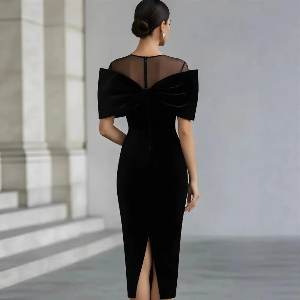 Modisches Spitzenkleid mit Einschulter-Design aus Goldvelours für Damen, Sommerliches Schlankes Elegantes Hüftbedeckendes Schlitz-Kleid
