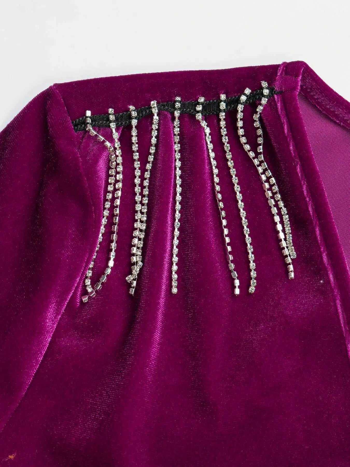 Damen Freizeitkleider Langarm V-Ausschnitt Burgunderroter Samt Bodycon Minikleid Elegantes Frühlings-Sexy-Abend-Cocktailkleid