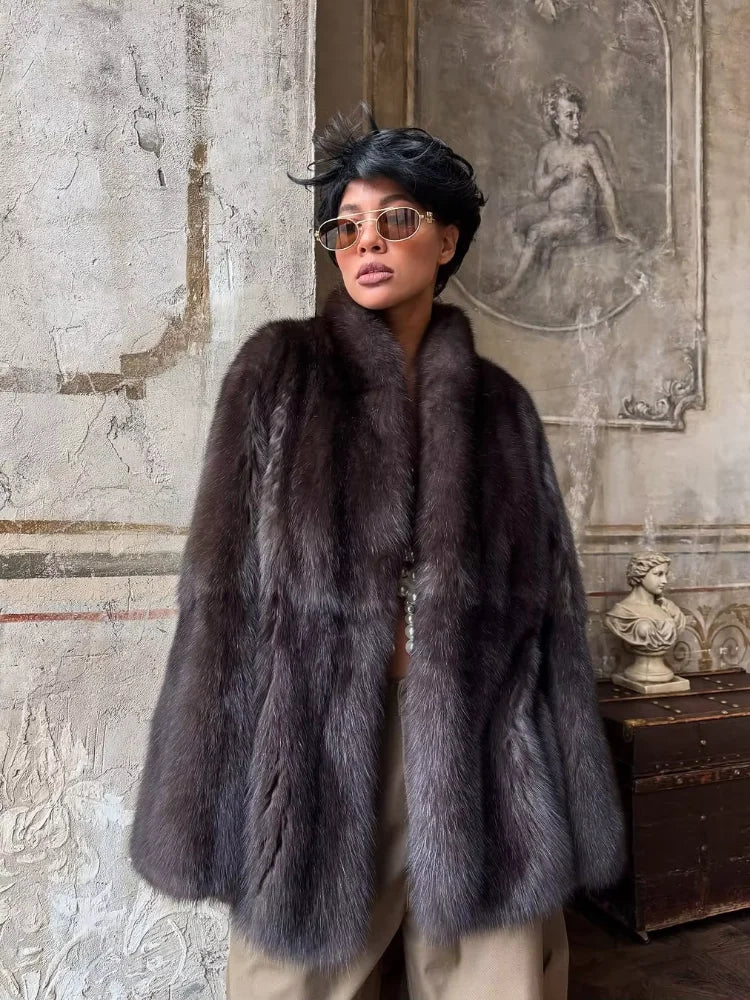 Brauner mittellanger Pelzmantel für Damen, Revers, versteckter Knopf, lockere, elegante Oberbekleidung, 2025, modischer Bürodame, Pendelmantel, Neu