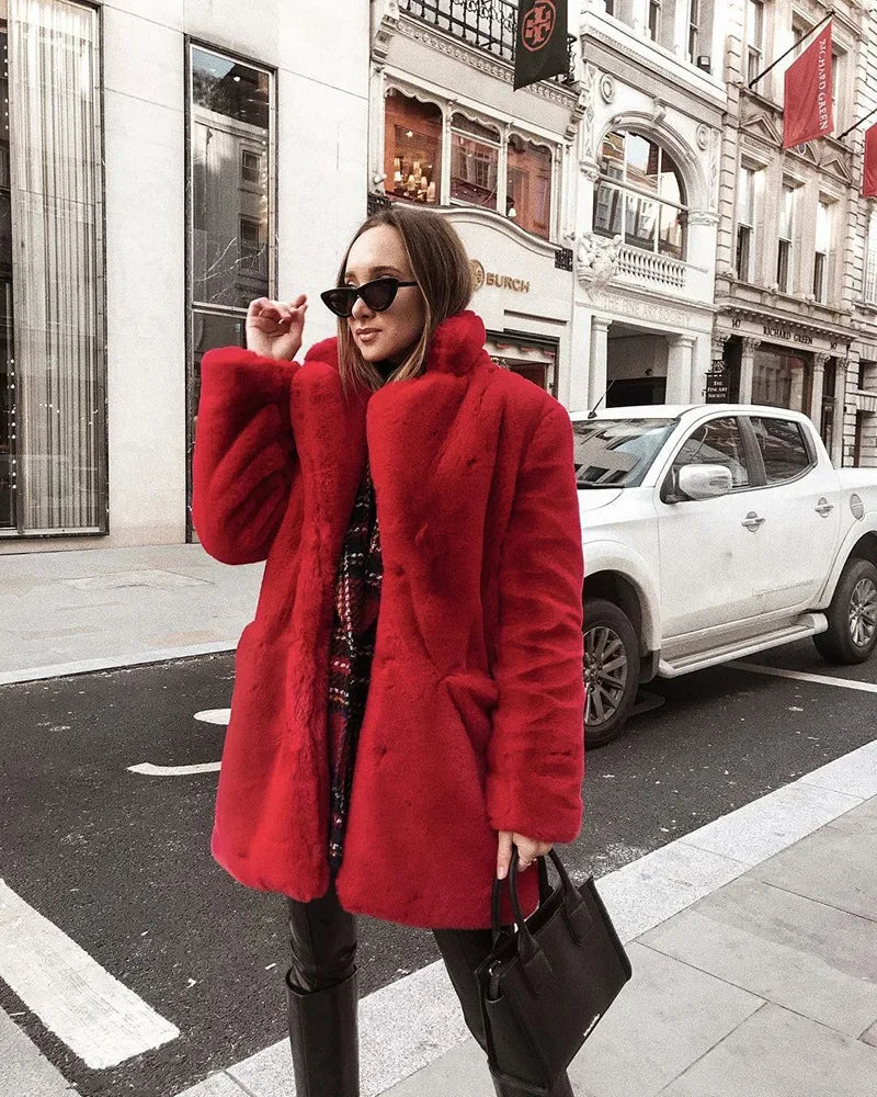 Mittellanger Kunstpelzmantel für Damen, Winter-Plüschjacke, Übergrößenmantel, flauschige Reversjacke, weibliche Oberbekleidung, flauschiges Oberteil