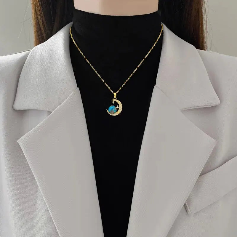 Licht Luxus Titan Stahl Stern Serie Halskette für Frauen Gold Farbe Planet Mond Astronaut Anhänger Halsketten Schmuck Geschenke