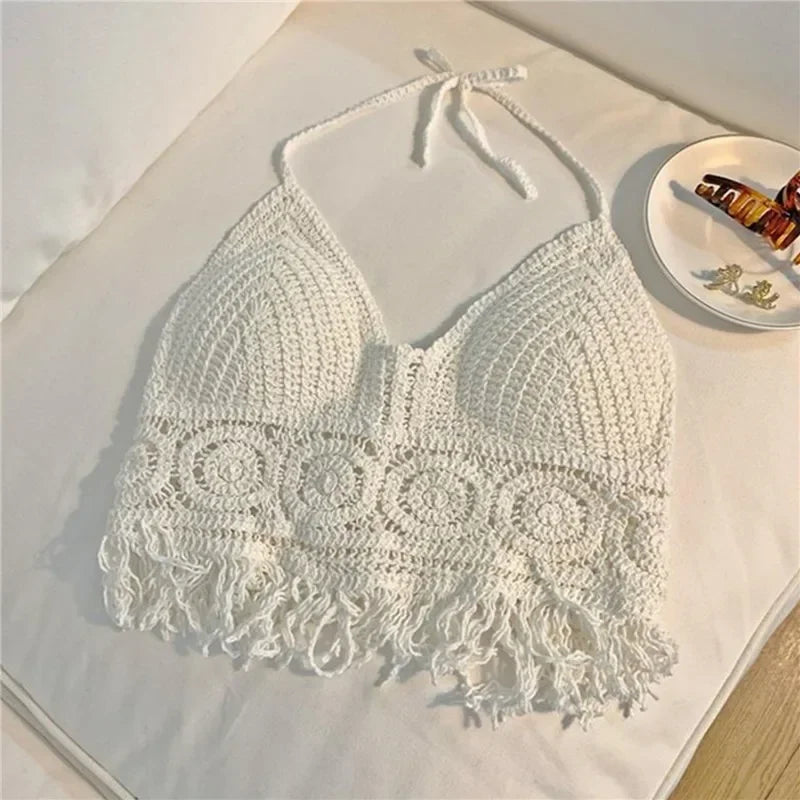 2024 sommer Sexy Strand Kurze Crop Top für Frauen Leichte Aushöhlen Häkeln Quasten Saum Halter Bhs Bustier mit Brust Pads