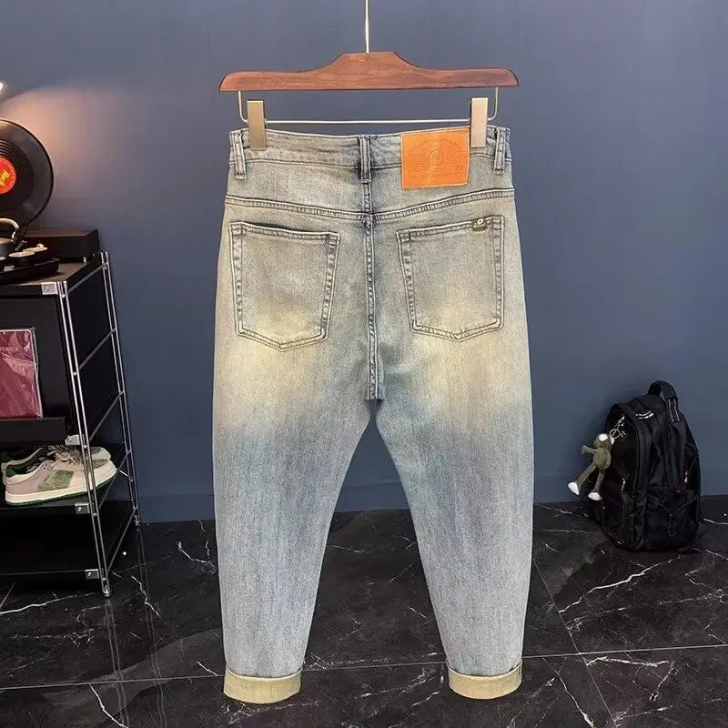 Jeans für Herren 2025, Frühling und Herbst, kleine zerrissene Jeans, Herren-Vintage-Hosen, trendige Marke, Harlan-Männerkleidung, Streetwear-Kleidung