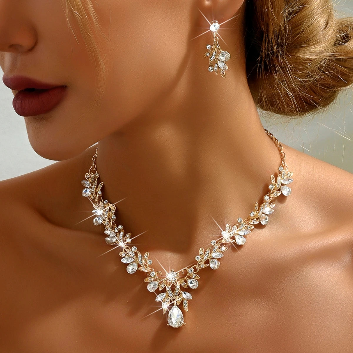 Women's Fashion Sparkling Leaf Water Drop Jewelry Set, Light Luxury Style, Gorgeous and Elegant Jewelry