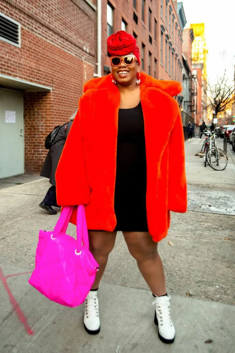 Mittellanger Kunstpelzmantel für Damen, Winter-Plüschjacke, Übergrößenmantel, flauschige Reversjacke, weibliche Oberbekleidung, flauschiges Oberteil