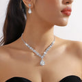 3-teiliges Damen-Set mit Kristalltröpfchen-Halskette und Ohrringen für Hochzeits- und Abendkleid-Accessoires