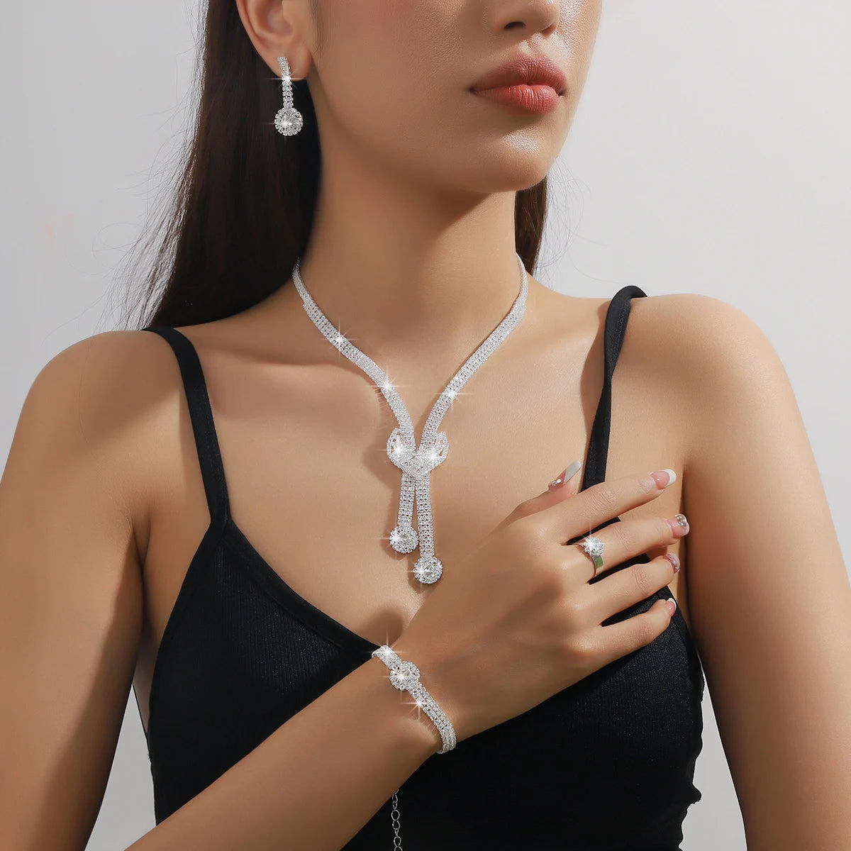 Funkelndes Strass-Schmuckset für Damen im französischen Stil, geeignet für Hochzeiten, Versammlungen und Weihnachtsgeschenke