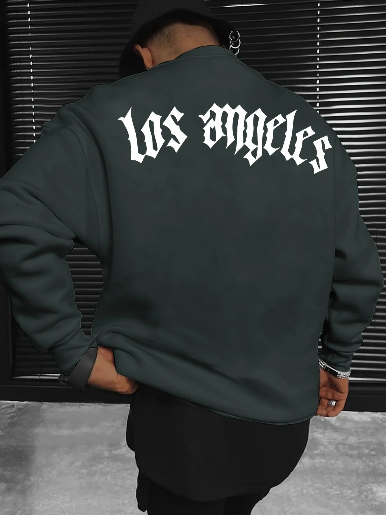 Men's autumn and winter fashionable casual loose Los Angeles letter print fleece pullover long sleeved round neck sweatshirt