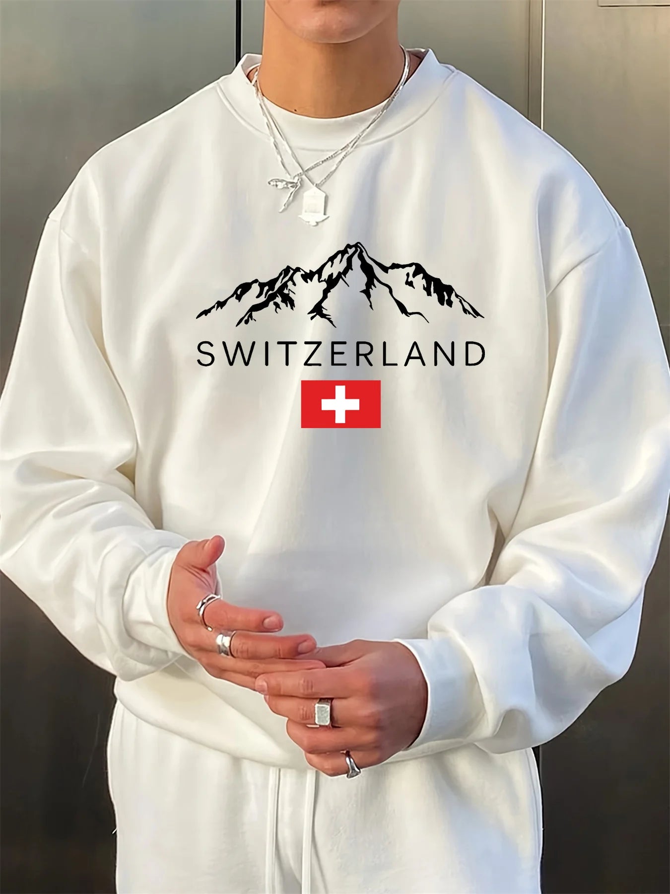 Men's autumn and winter fashionable casual loose SWITZERLAND graphic printed long sleeved round neck sweatshirt
