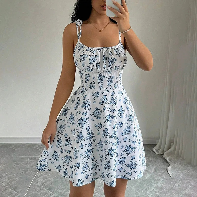Kurzes Sommerkleid mit Blumenmuster und Spaghettiträgern für Damen, Damenkleider, Damenbekleidung, Damenbekleidung, Sommerkleid, Neu im Kleid 2025,