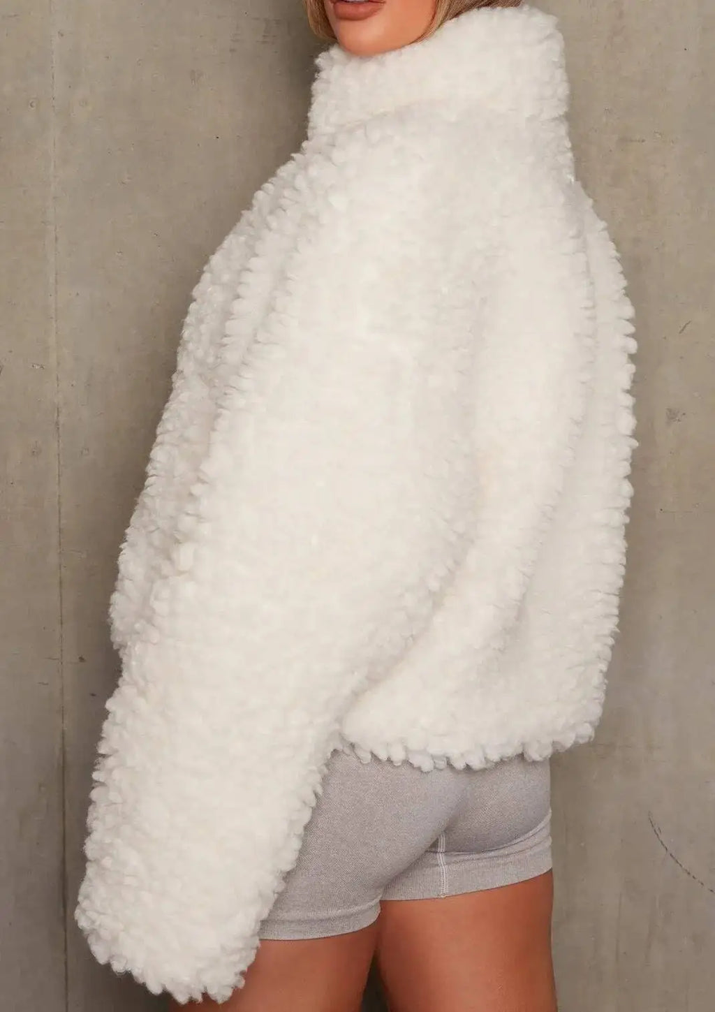 2026 herbst Winter Pelz Kleidung Neue Warme Verdicken Plüsch Strickjacke Kurze Jacke Lamm Wolle Mantel Frauen Outwear