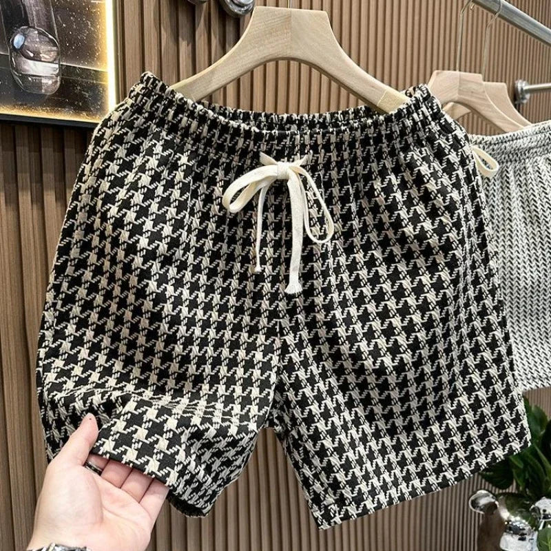 Herrenbekleidung, bedruckt, karierte Shorts, Sommer, stilvoll, gerades Bein, lässige Strandhose, bequeme Taschen, leichte Straßenshorts