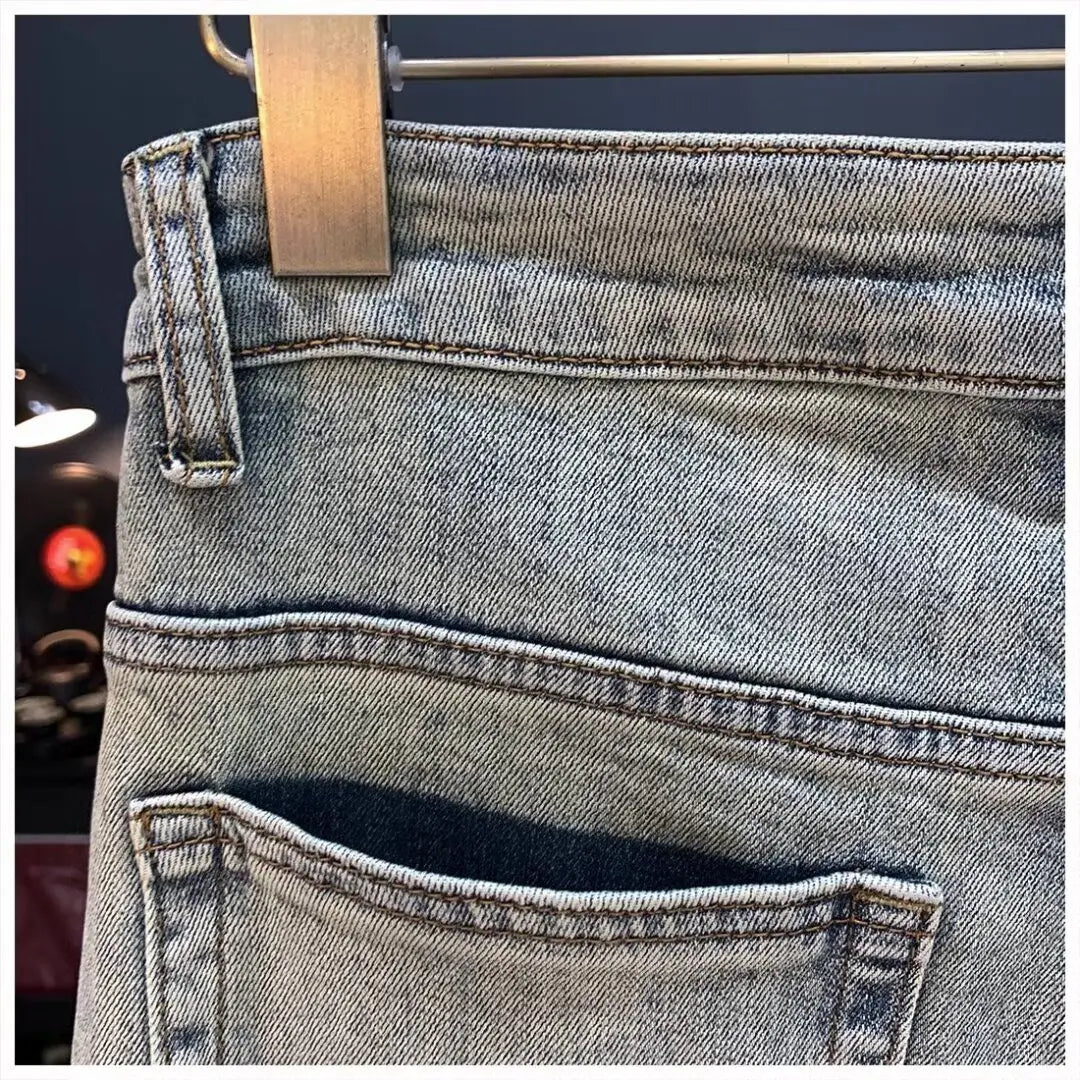 Jeans für Herren 2025, Frühling und Herbst, kleine zerrissene Jeans, Herren-Vintage-Hosen, trendige Marke, Harlan-Männerkleidung, Streetwear-Kleidung