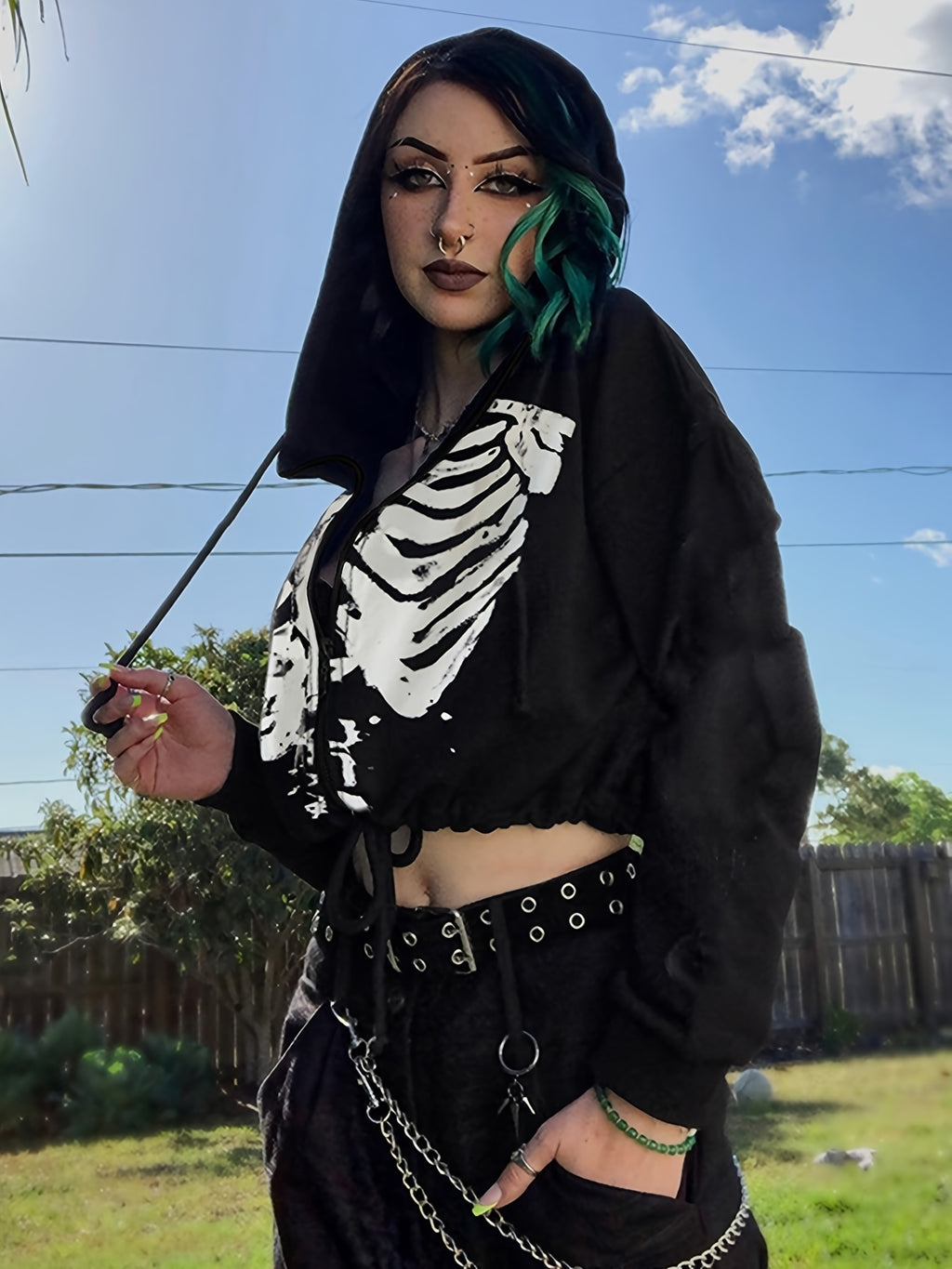 Women's Gothic Skull Print Casual Drawstring Short Hoodie Long Sleeve Top
